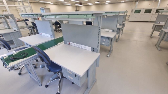 โต๊ะทํางาน ESD ที่กําหนดเอง สําหรับช่างไฟฟ้าและอิเล็กทรอนิกส์