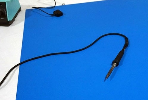ESD Anti-Static Table Mat Grounding Mat Kit มีให้บริการ