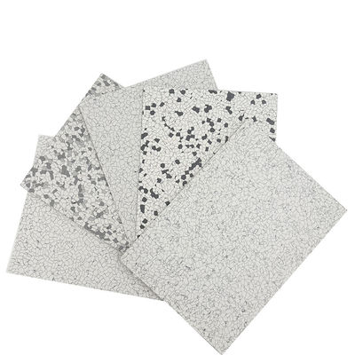 ตะเบียนพื้น Vinyl ที่นําไฟกันสแตตติกสําหรับห้องสะอาดและการใช้ในอุตสาหกรรม