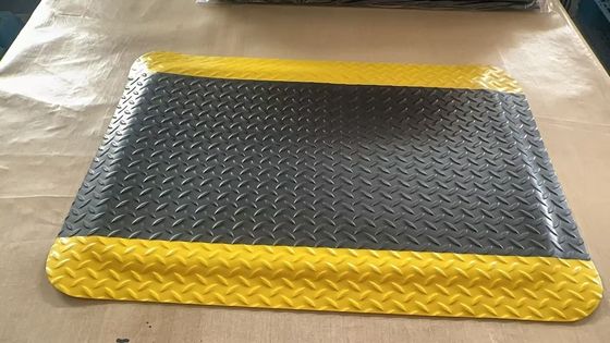แผ่นรองยืนกันไฟฟ้าสถิต | พื้นโฟม PVC ลดความเมื่อยล้า