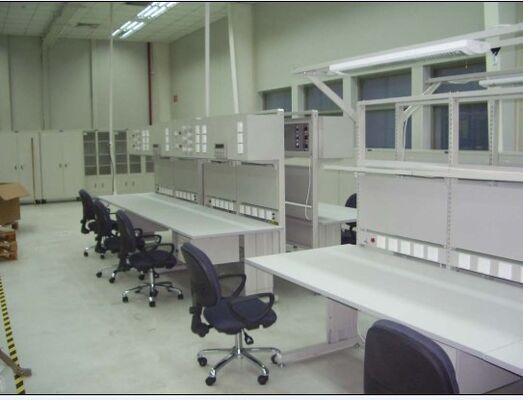 ESD Workbench Custom Electric ปรับความสูง สถานที่ทํางานต่อต้านสแตตติกสําหรับอุปกรณ์อิเล็กทรอนิกส์